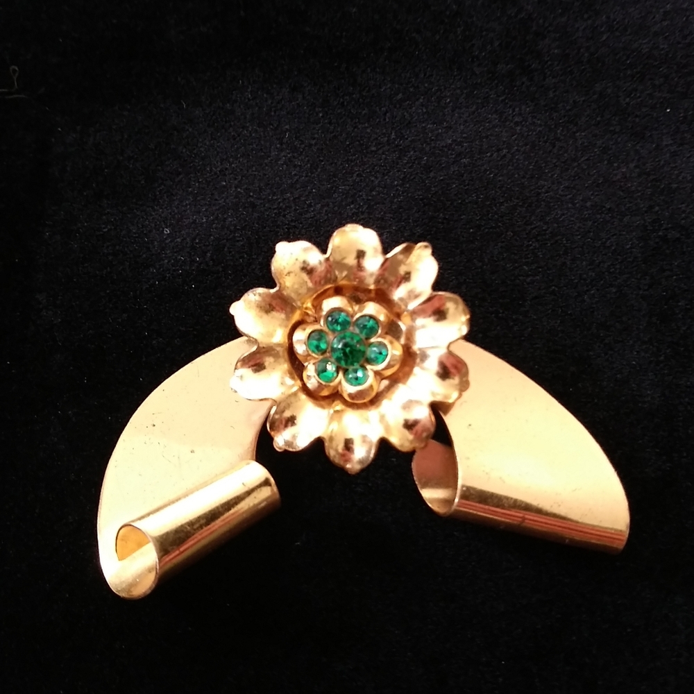 Vintage Goldtone Rhinestone Flower Ribbon Brooch